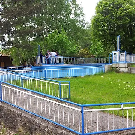 ホリデーパーク Camp Mechenice
